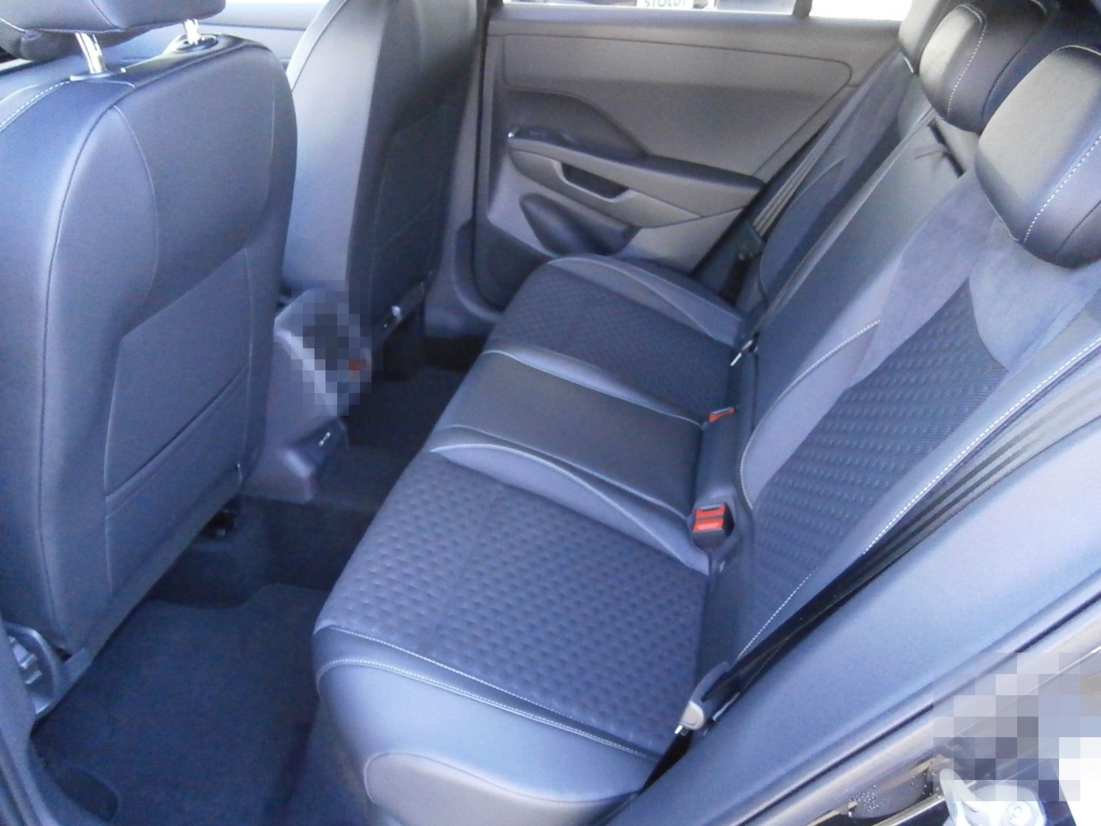 Volkswagen T-Roc R-Line 1.5 eTSI, DSG foto 7