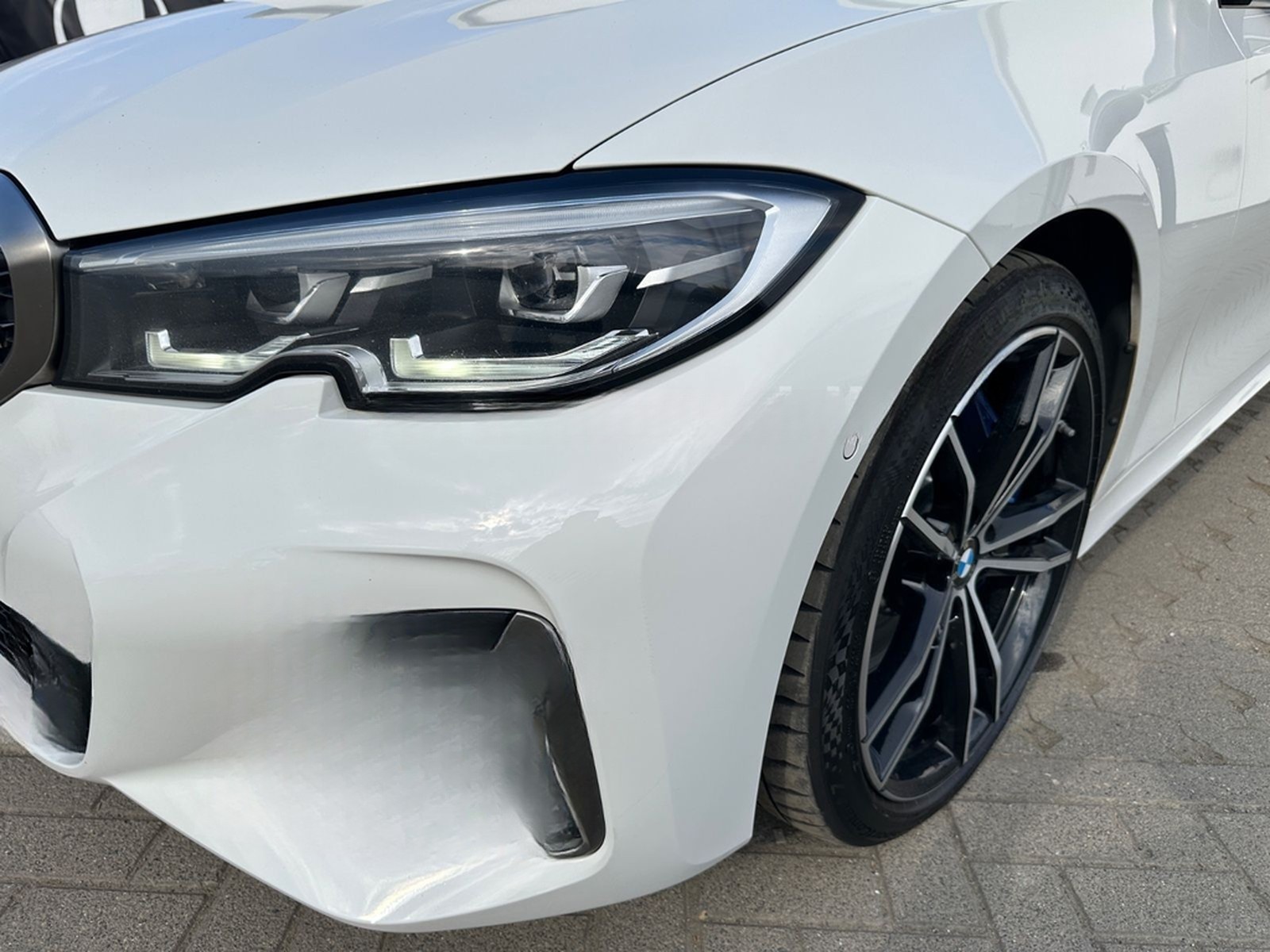 BMW M340i Touring xDrive/Navi/HeadUP/Pano/360° foto 40