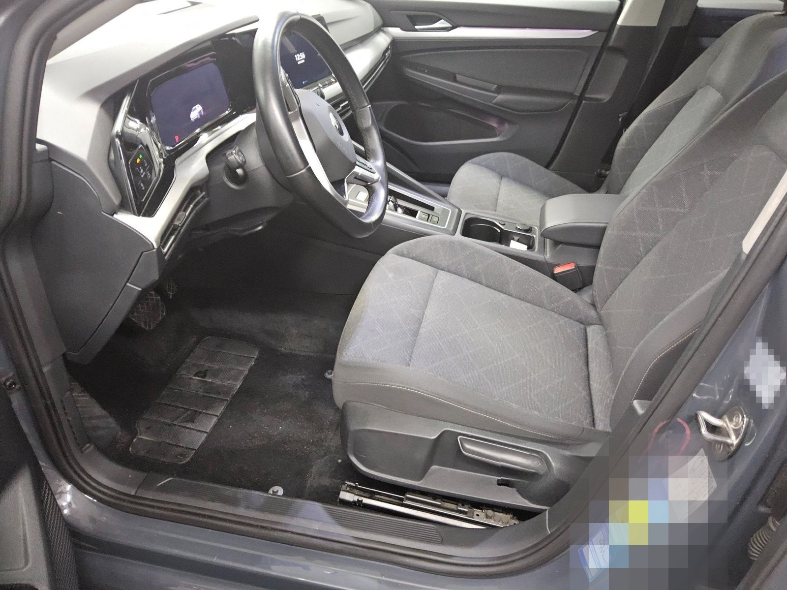 Volkswagen Golf-8 Var. 2.0 TDI Life Navi LED AID ACC PDC foto 9