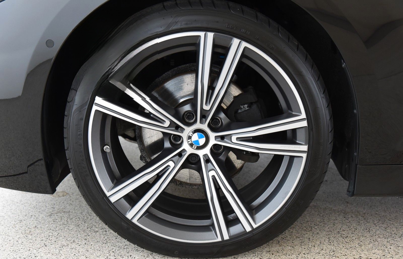 BMW 320d Touring xDrive M Sport ACC LED HUD H&K AHK foto 22