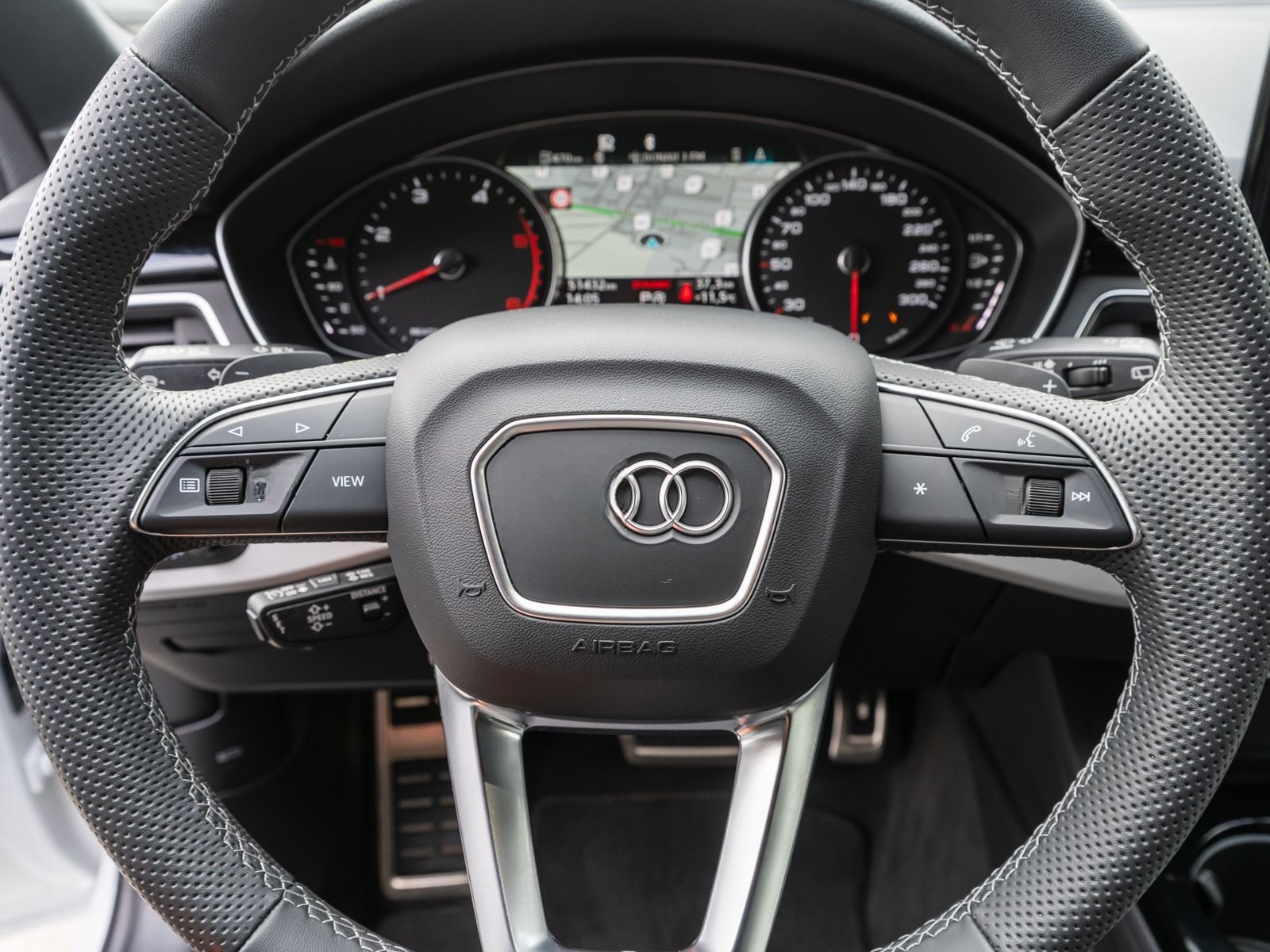 Audi A4 Avant S line 40TDI quattro NAVI MATRIX AHK RF foto 18