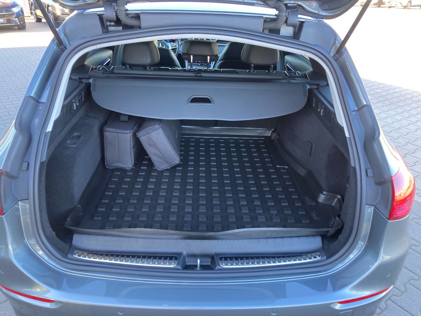 Mercedes-Benz C 300 e T AVANTGARDE Adv+Distr.+LED+Navi+AHK+Kam foto 8