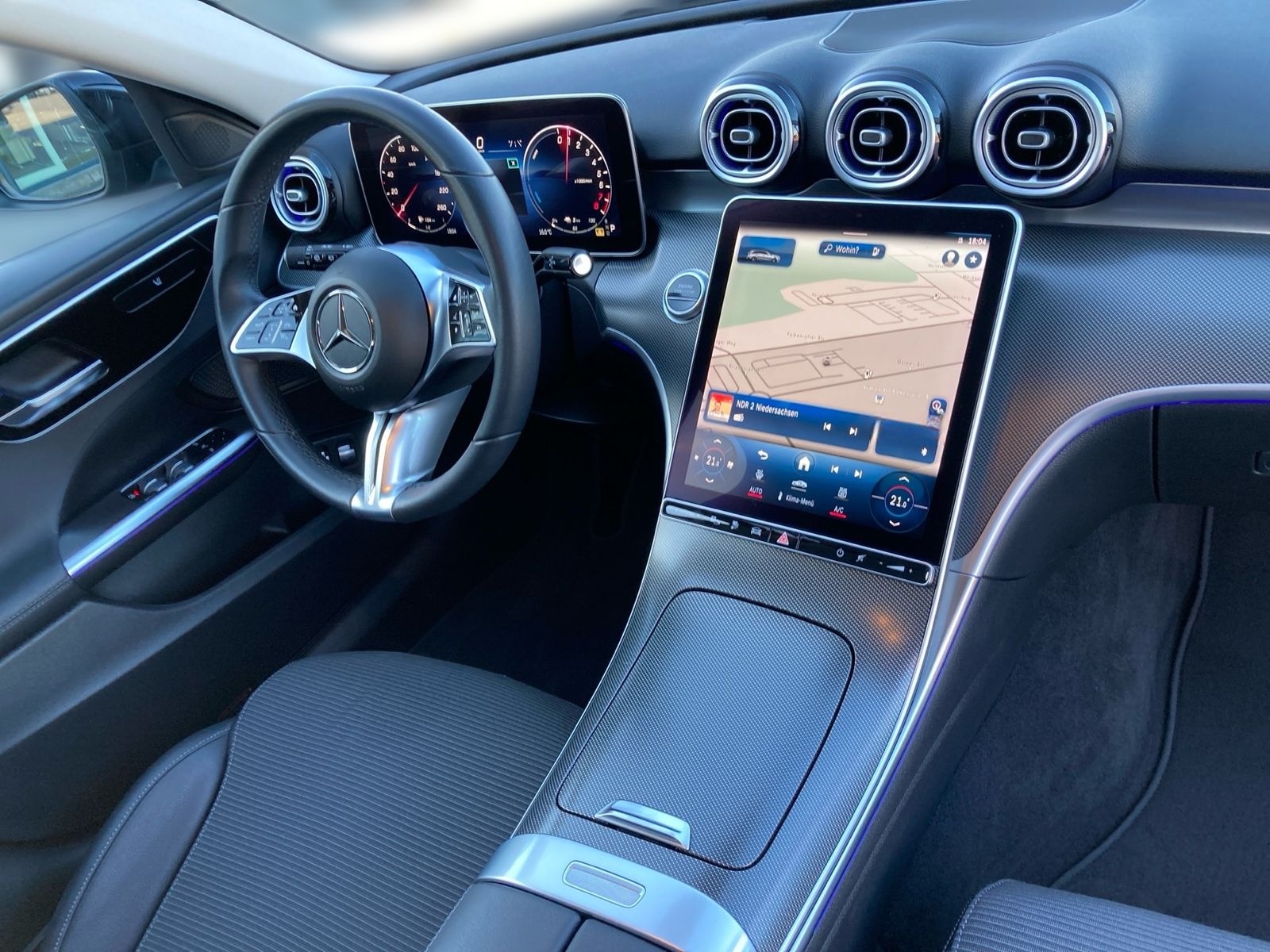 Mercedes-Benz C 300 e T AVANTGARDE Adv+Distr.+LED+Navi+AHK+Kam foto 9