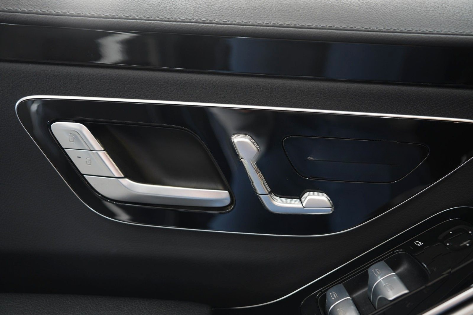 Mercedes-Benz S 580e Limousine*AIRMATIC*BURMESTER*PANO*HEAD-UP foto 18