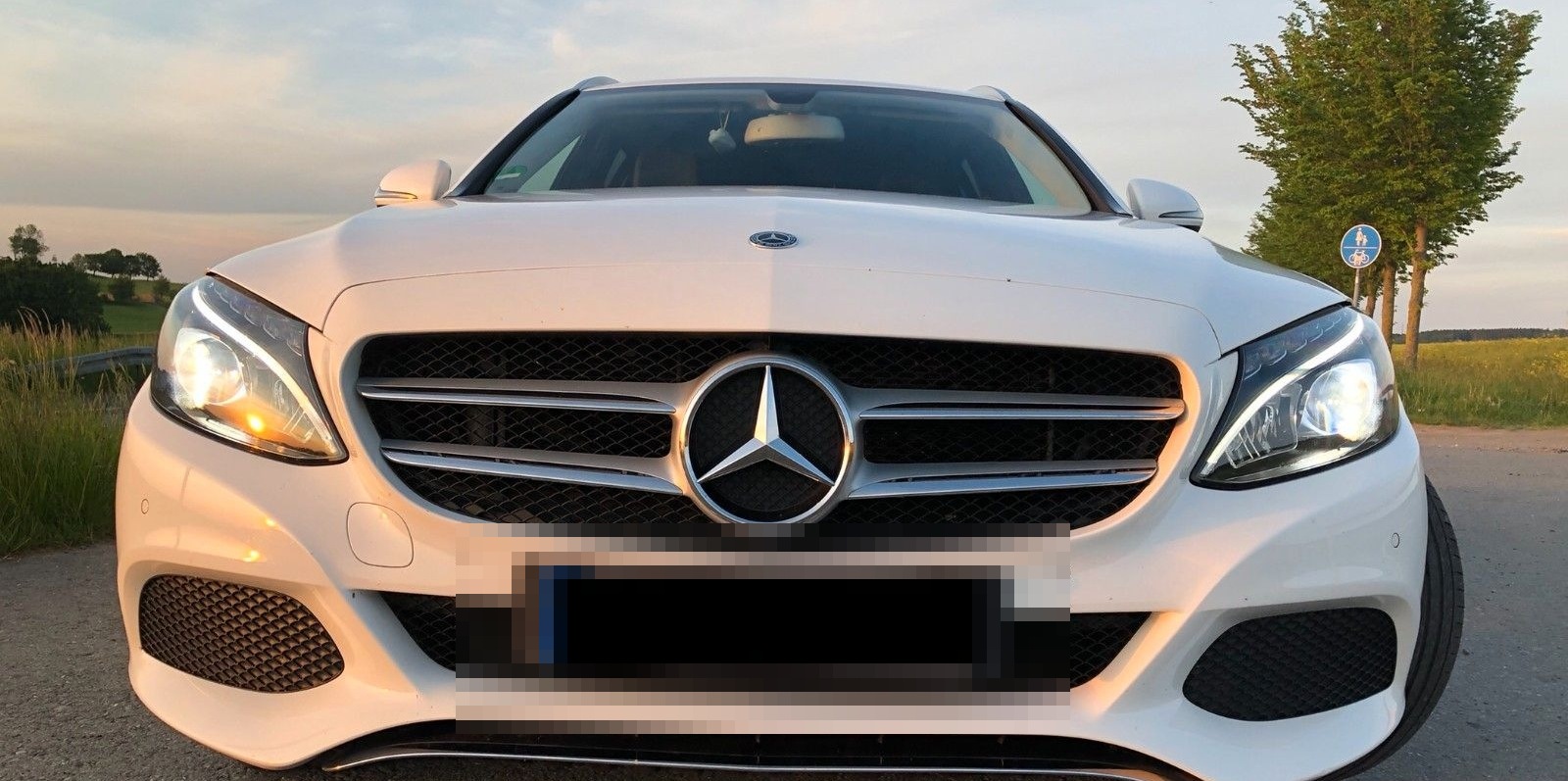 Mercedes-Benz C 220 d 4MATIC T Autom. - foto 2