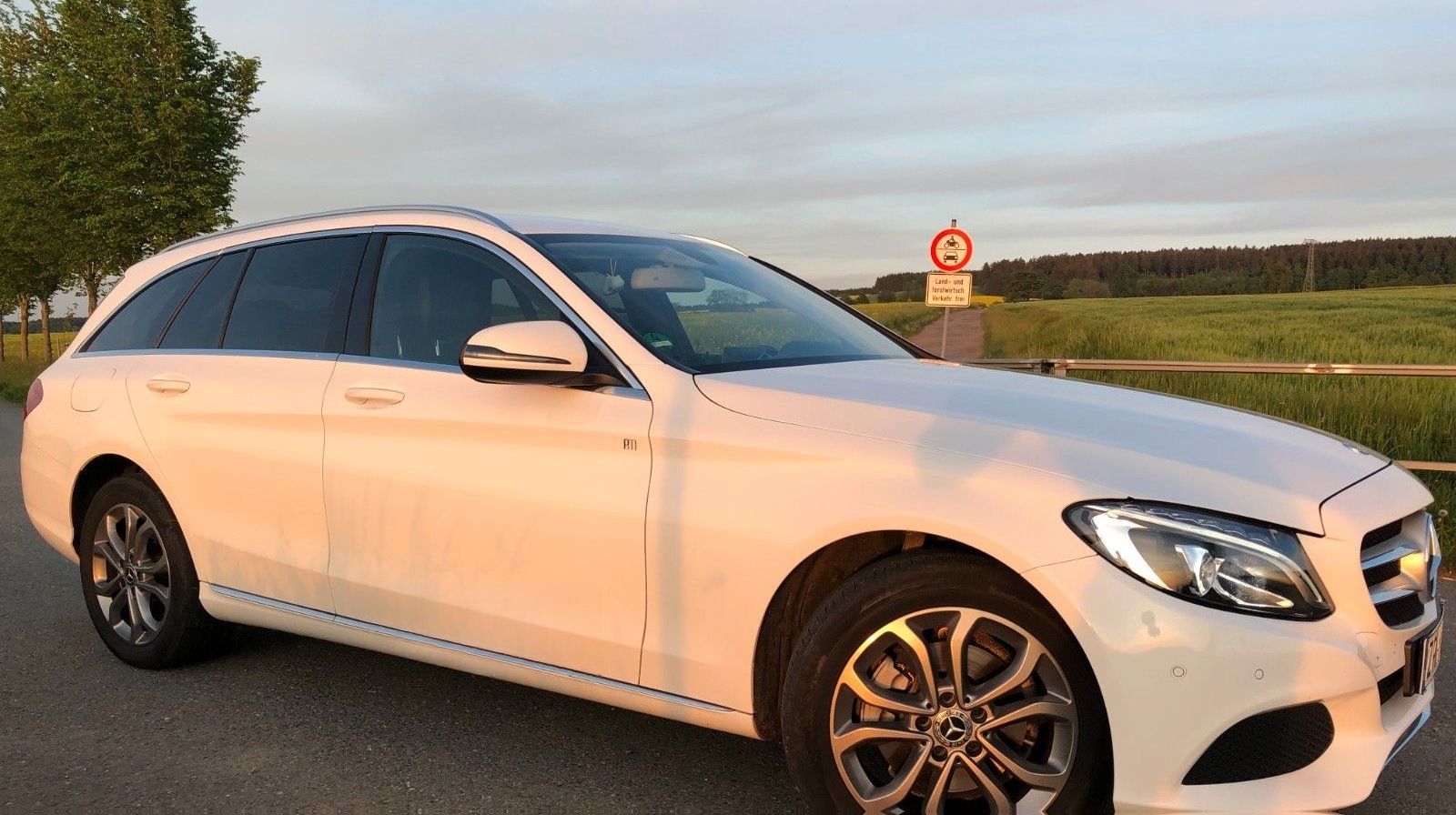 Mercedes-Benz C 220 d 4MATIC T Autom. - foto 4