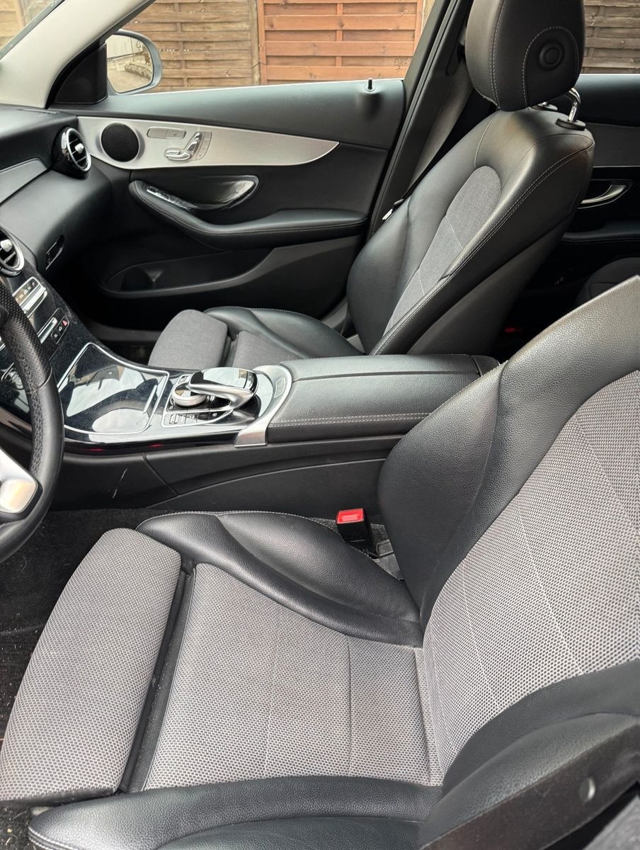 Mercedes-Benz C 220 d 4MATIC T Autom. - foto 5
