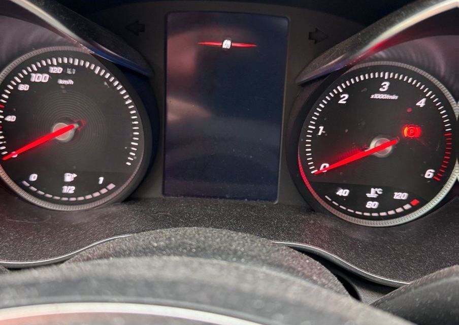 Mercedes-Benz C 220 d 4MATIC T Autom. - foto 6