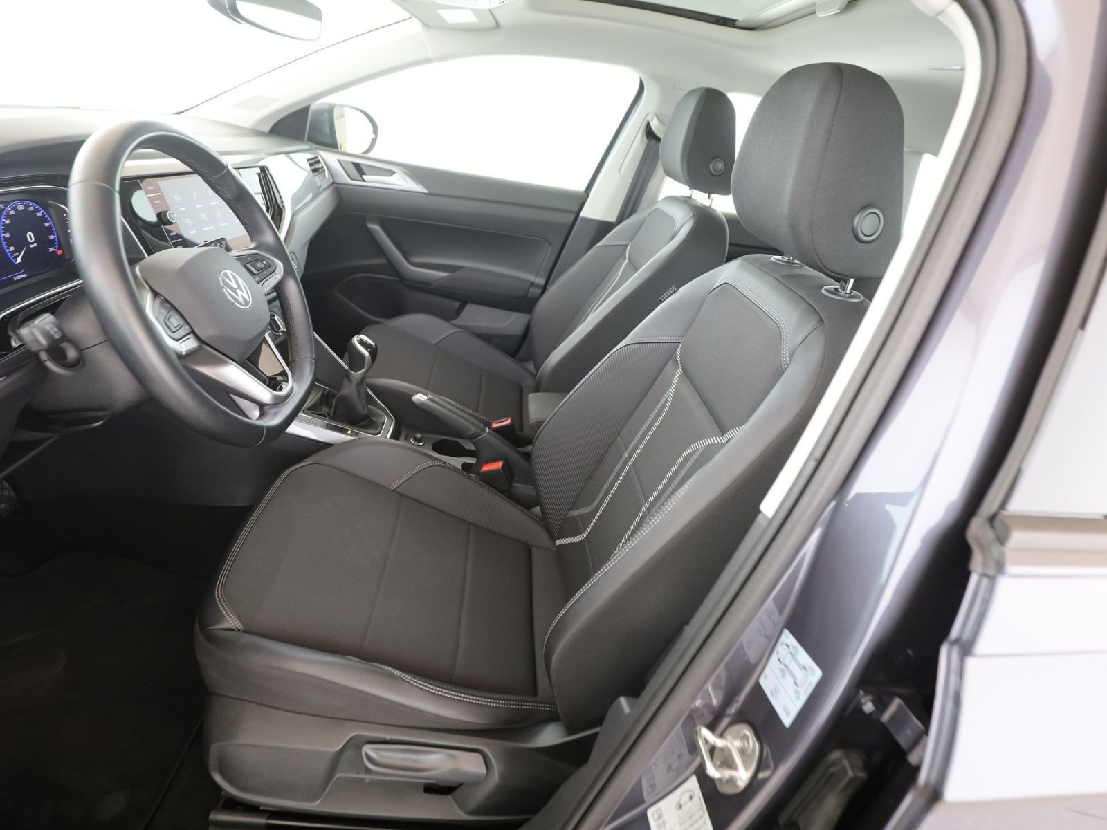 Volkswagen Taigo 1.0 TSI Style Pano+Matrix+PDC+Navi+AppleCa foto 19