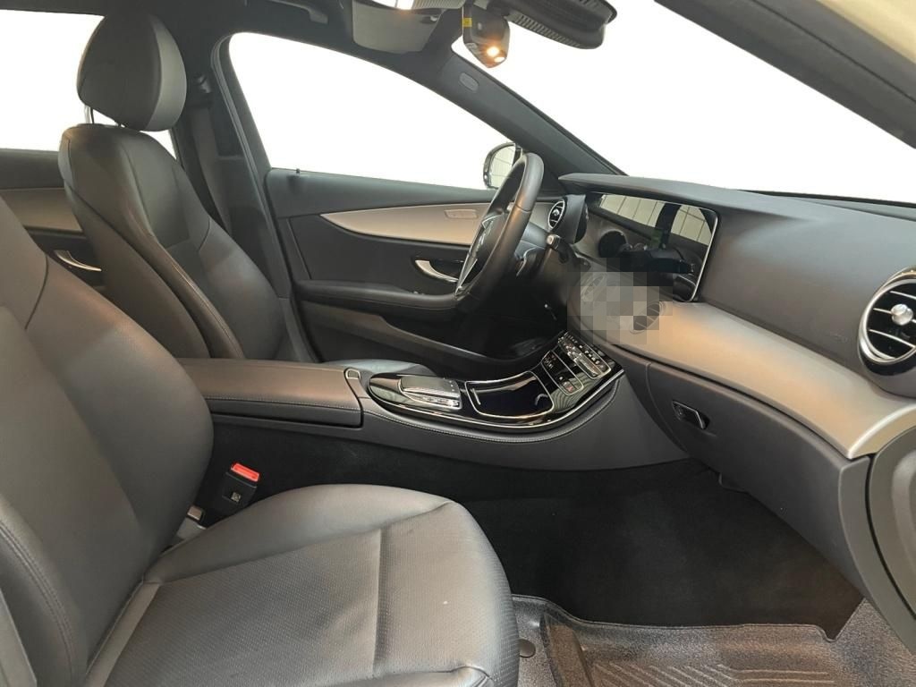 Mercedes-Benz E 220 d T Avantgarde ''Das Taxi'' *MULTIBEAM*Nav foto 4
