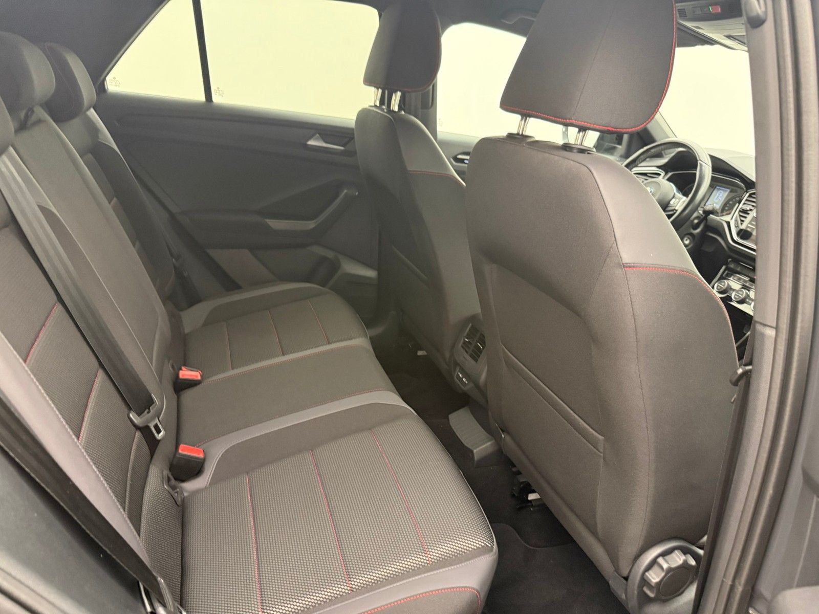 Volkswagen T-Roc 1.5 TSI DSG Sport BlackStyle19Navi foto 8