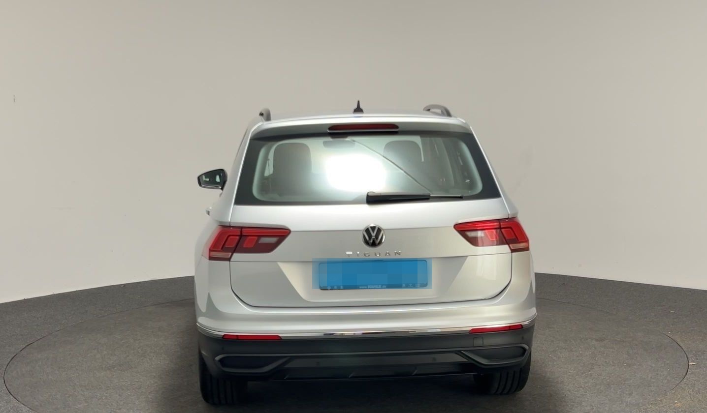 Volkswagen Tiguan 2.0 TDI DSG Life foto 7