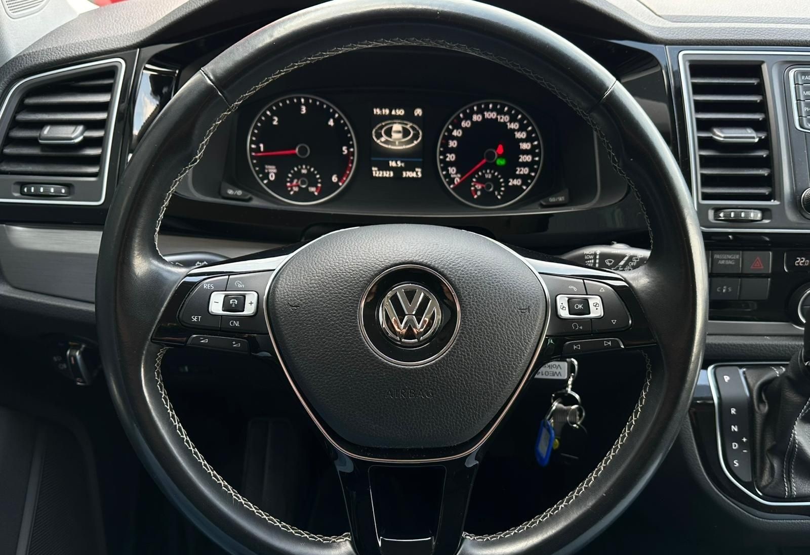 Volkswagen T6 Multivan 2.0TDI GENRATION SIX LED#SHZ#ACC#NAV foto 11