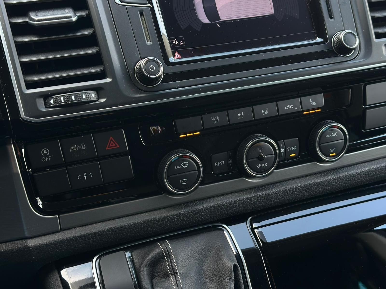 Volkswagen T6 Multivan 2.0TDI GENRATION SIX LED#SHZ#ACC#NAV foto 13