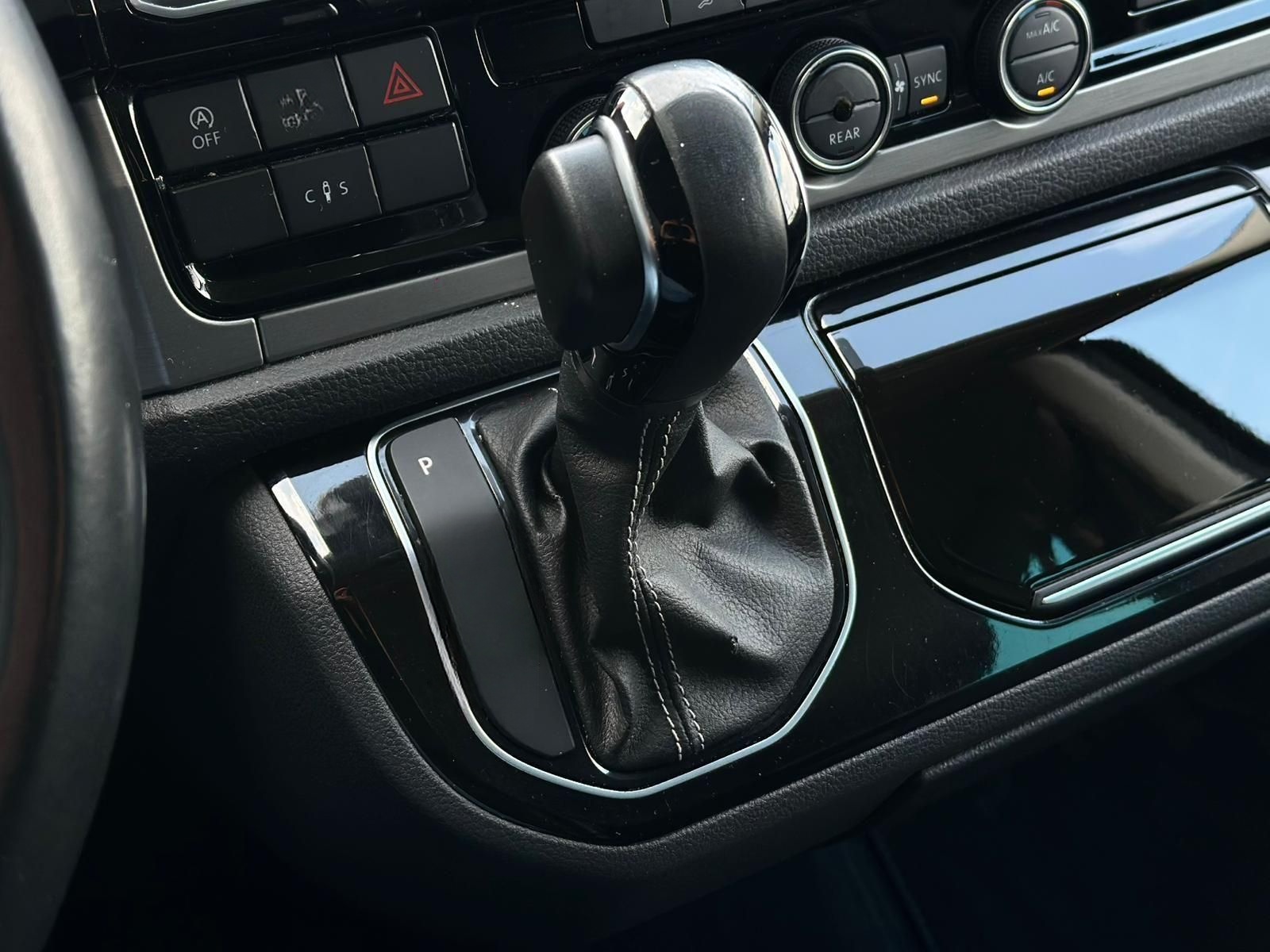 Volkswagen T6 Multivan 2.0TDI GENRATION SIX LED#SHZ#ACC#NAV foto 14