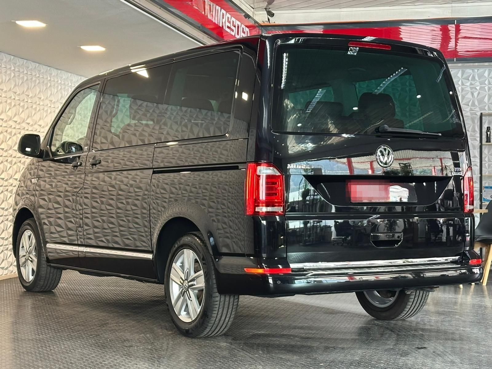 Volkswagen T6 Multivan 2.0TDI GENRATION SIX LED#SHZ#ACC#NAV foto 5