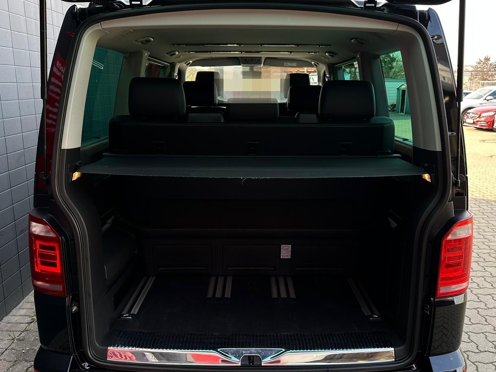 Volkswagen T6 Multivan 2.0TDI GENRATION SIX LED#SHZ#ACC#NAV foto 7