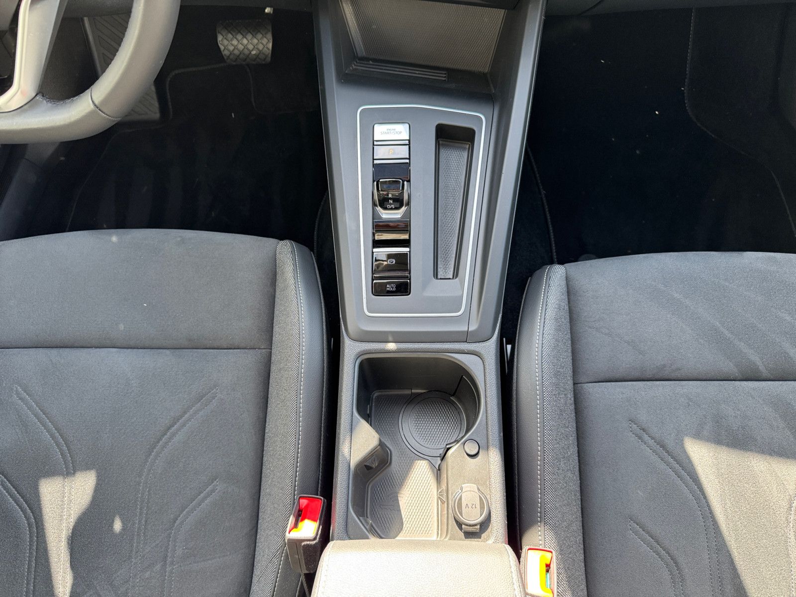 Volkswagen Golf VIII Variant 1.5eTSI DSG Life Pano Cam Navi foto 8