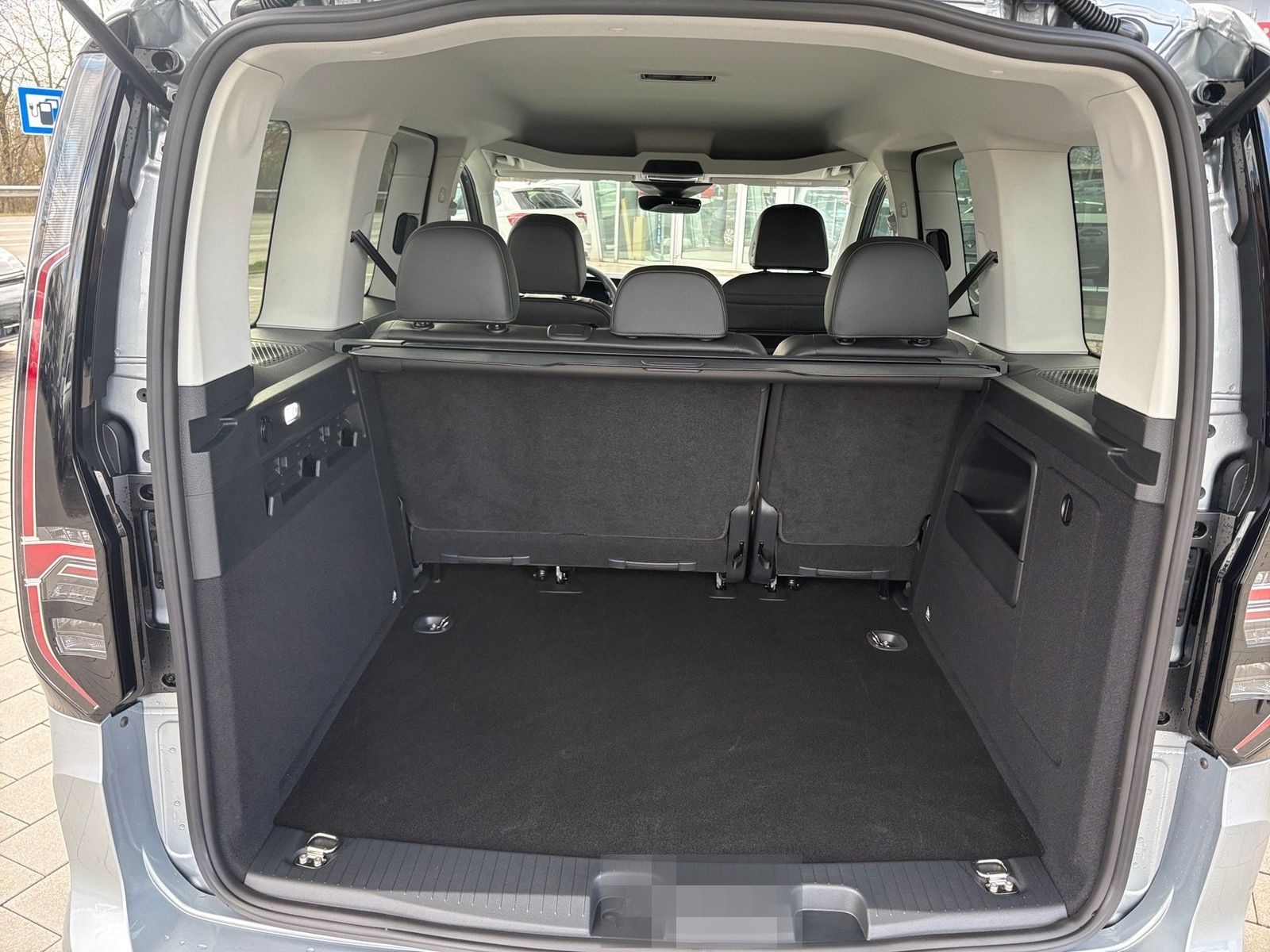 Volkswagen Caddy Style 5-Sitzer 1.5TSI 116PS DSG NAVI,PDC,A foto 8