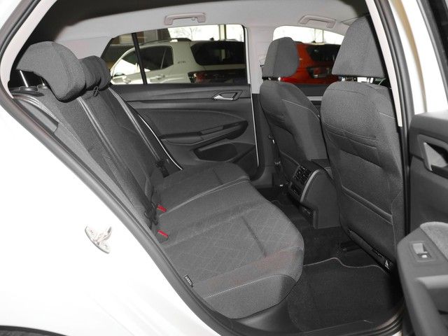 Volkswagen Golf VIII 1,5 TSI Life R-Kamera NaviMedia LED-Pl foto 6