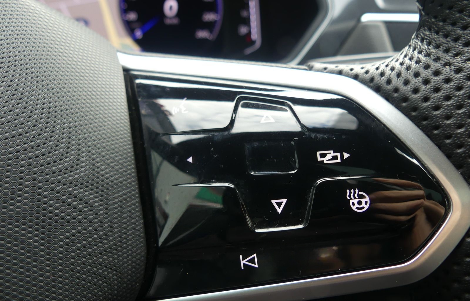 Volkswagen Tiguan Allspace 2.0 TSI 4 Mot R-Line MATRIX/PAN/ foto 21