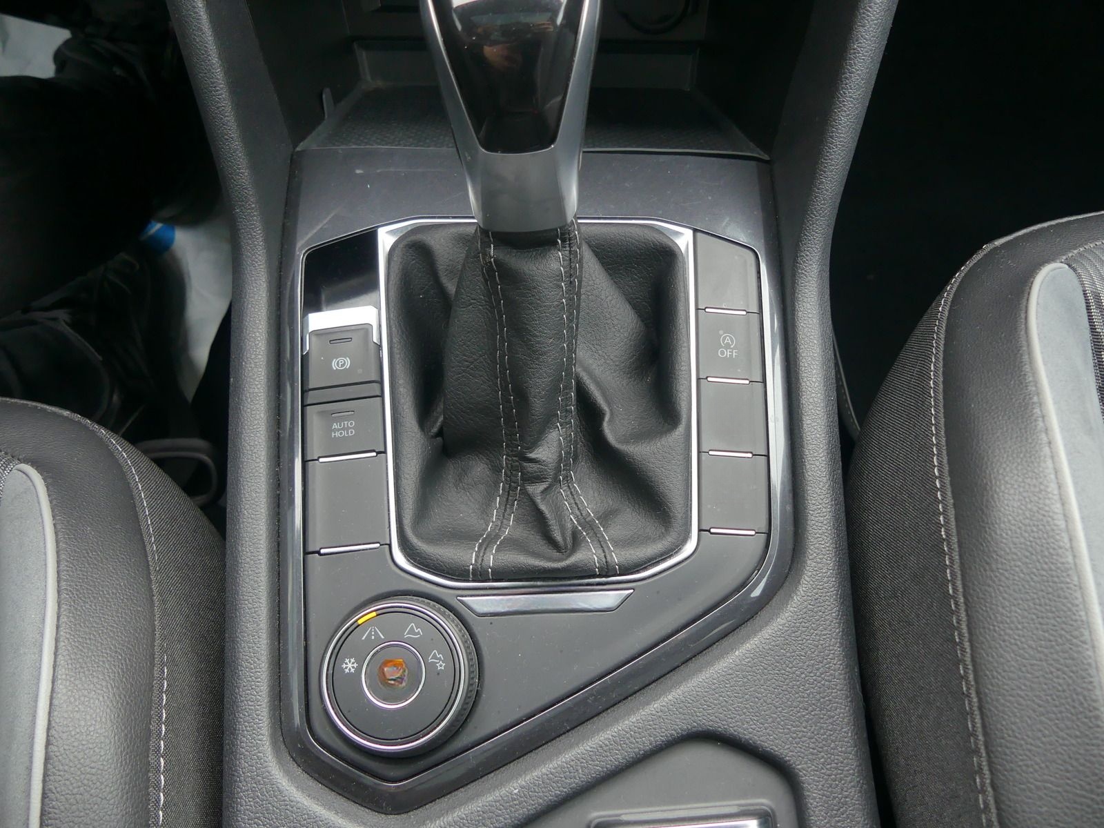 Volkswagen Tiguan Allspace 2.0 TSI 4 Mot R-Line MATRIX/PAN/ foto 9