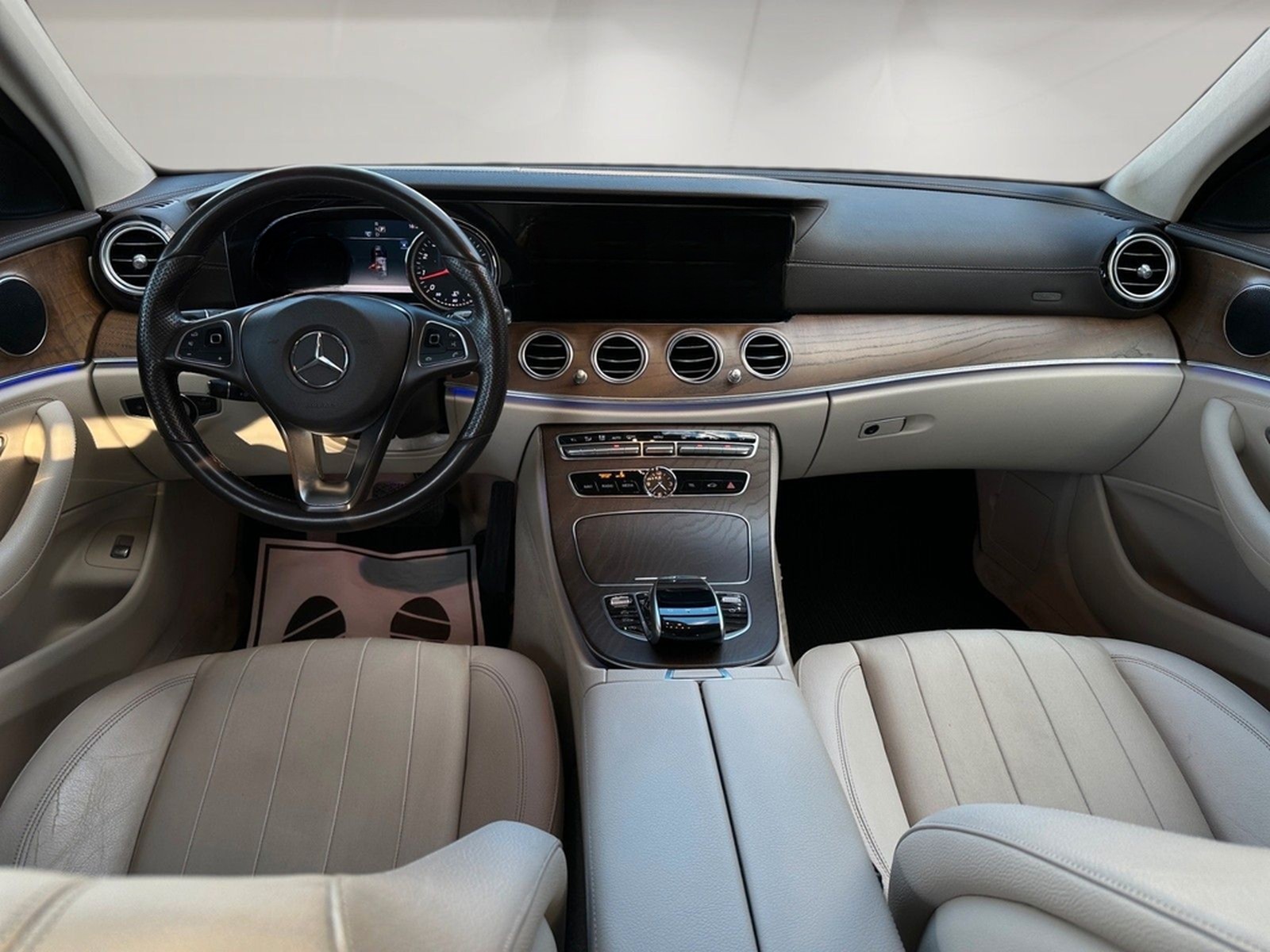 Mercedes-Benz E 200 4MATIC Limousine | AMG Line | Night-Paket foto 15