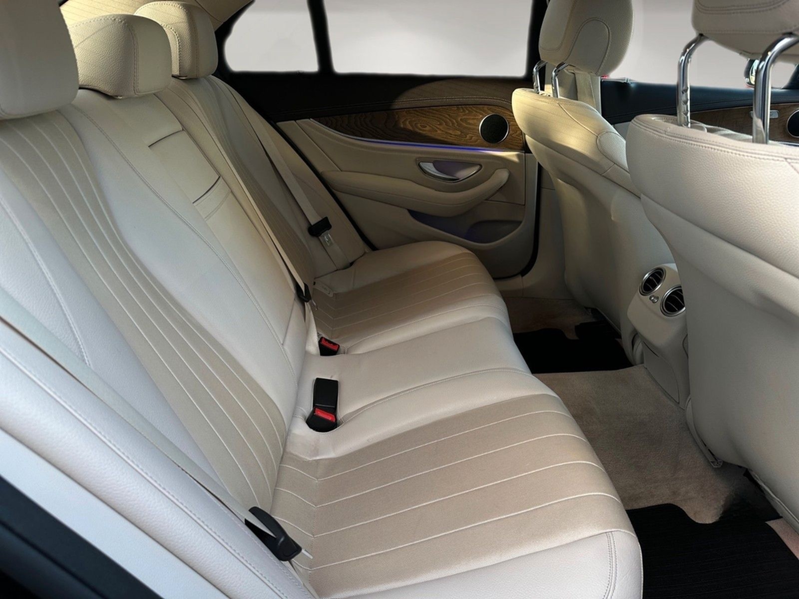 Mercedes-Benz E 200 4MATIC Limousine | AMG Line | Night-Paket foto 19