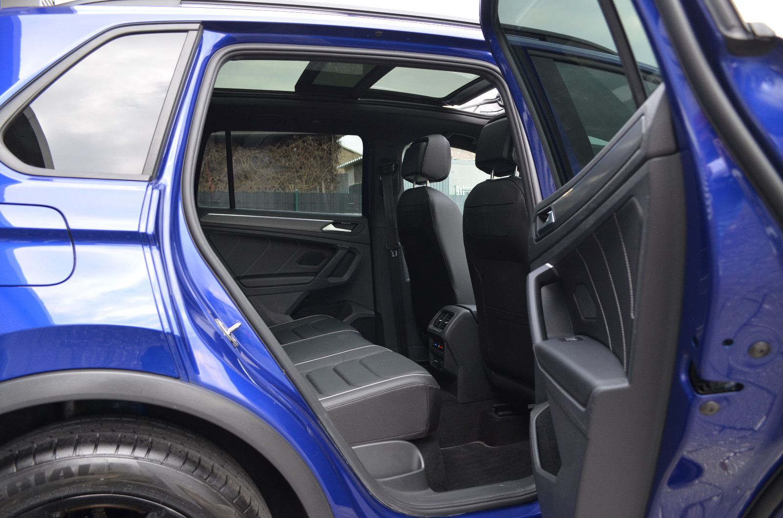 Volkswagen TIGUAN 2.0 TDI*R LINE*PANO*360°*LEDER*MEMORY*LED foto 15