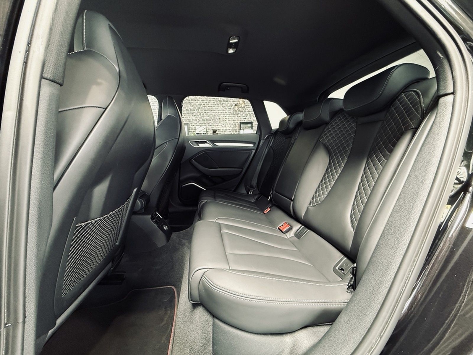Audi S3 Sportback 2.0 TFSI quattro 1.HAND|Magnetic Ri foto 26