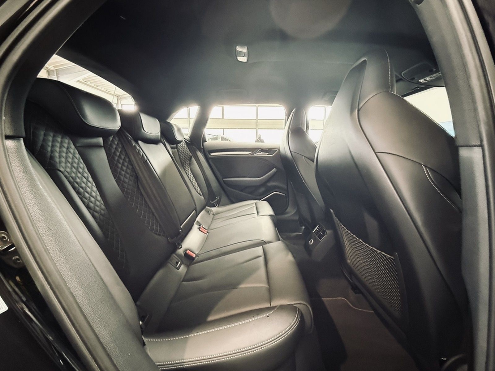 Audi S3 Sportback 2.0 TFSI quattro 1.HAND|Magnetic Ri foto 32