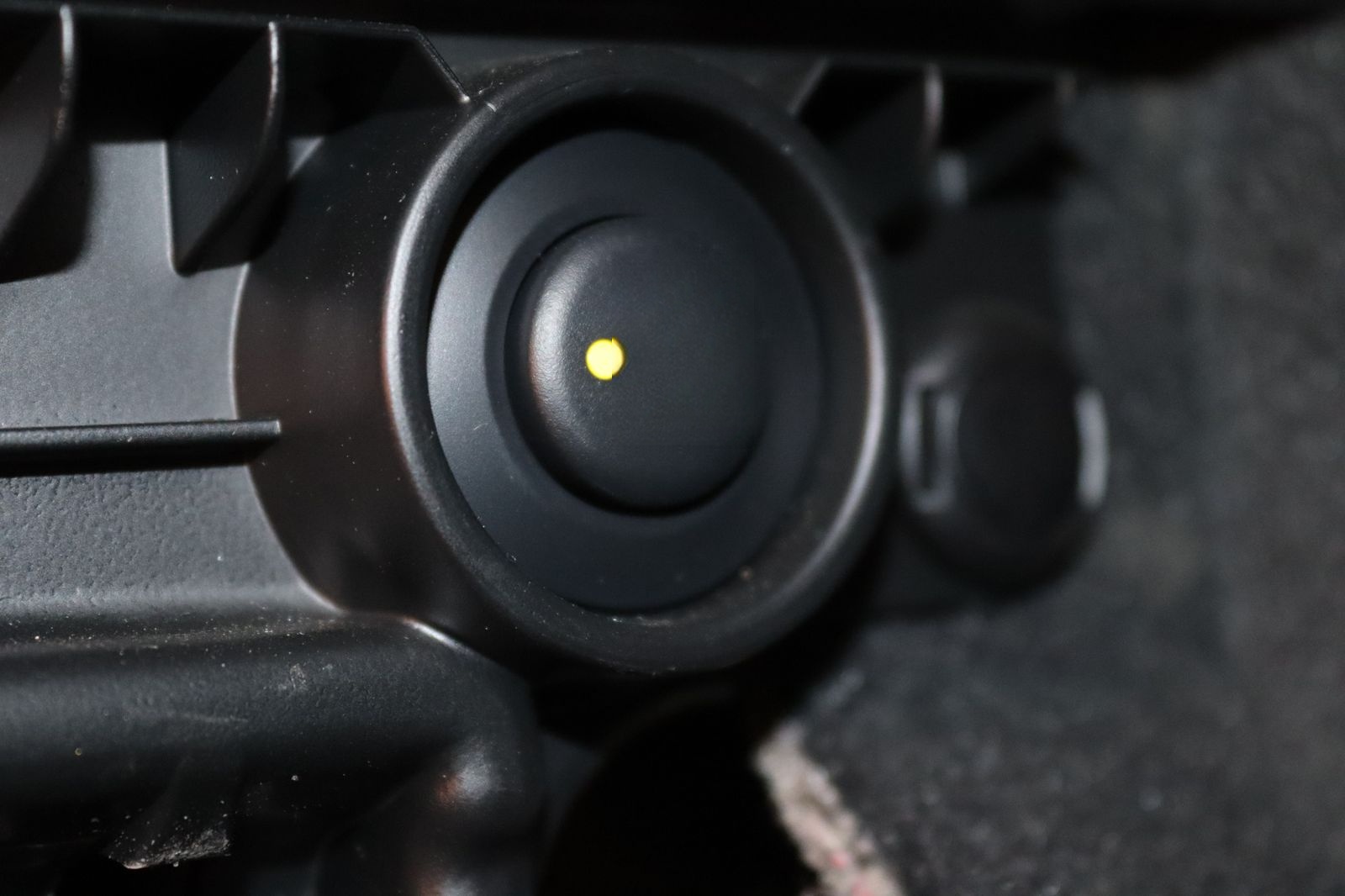 BMW 320d xDrive Advantage-Navi-Kamera-360°-AHK-LED- foto 8