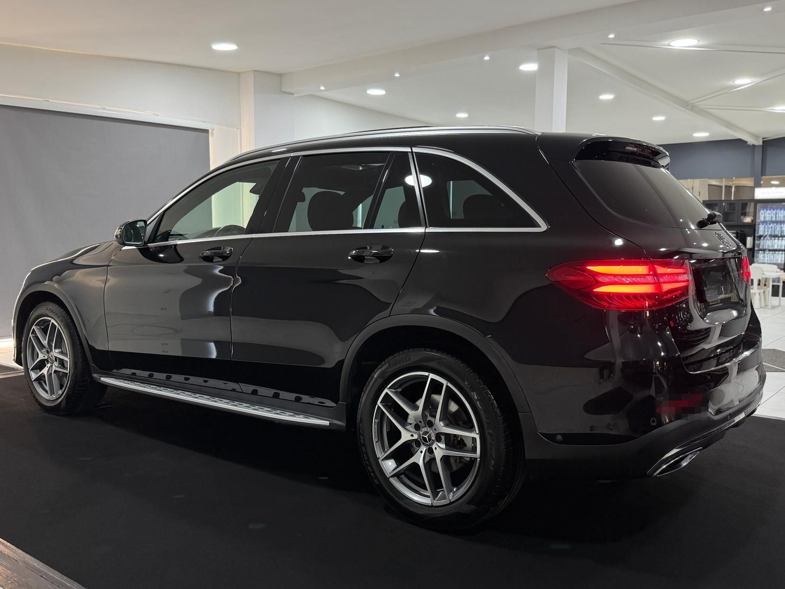 Mercedes-Benz GLC 220 d 4M AMG-Line *PANO*LED*AHK*AMBIENTE*DAB foto 12