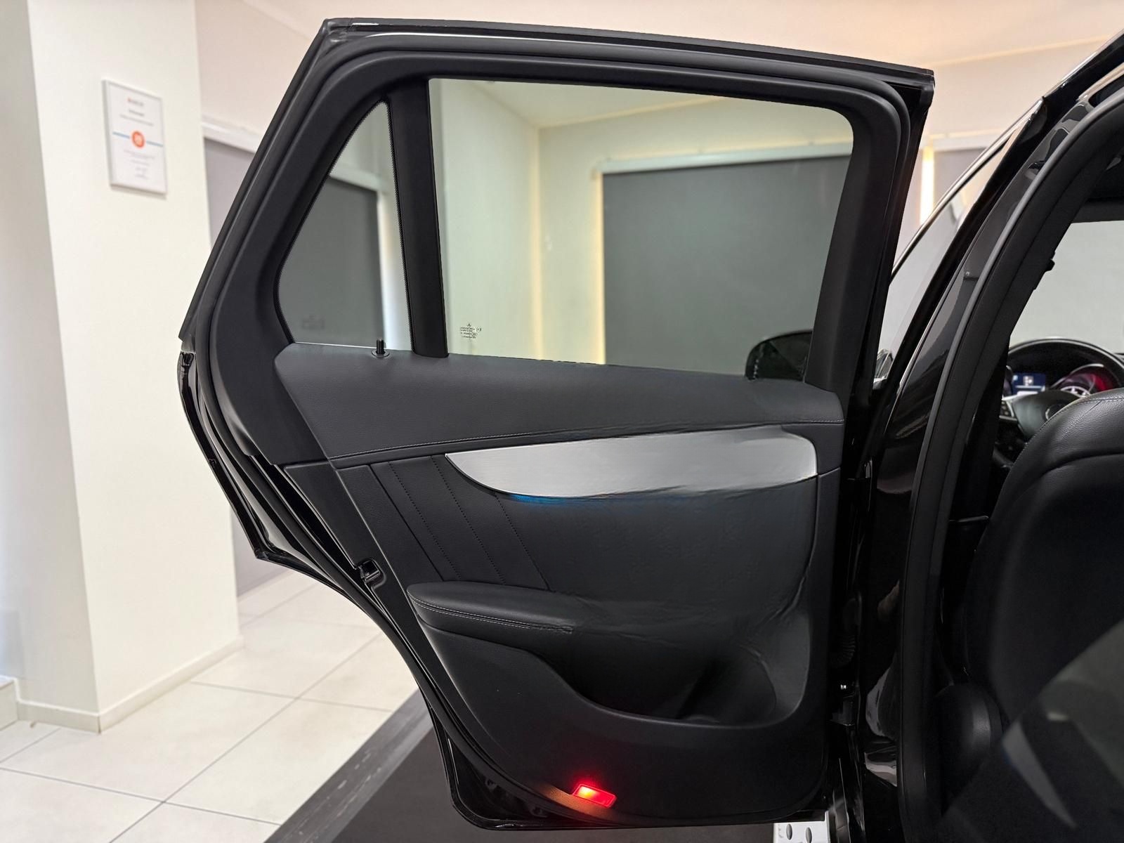 Mercedes-Benz GLC 220 d 4M AMG-Line *PANO*LED*AHK*AMBIENTE*DAB foto 20