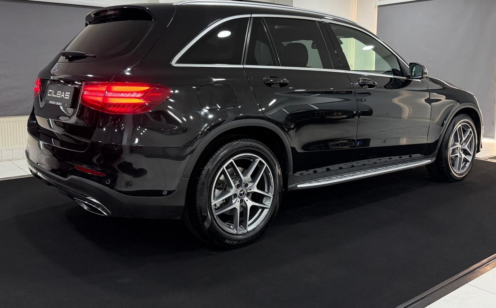 Mercedes-Benz GLC 220 d 4M AMG-Line *PANO*LED*AHK*AMBIENTE*DAB foto 9