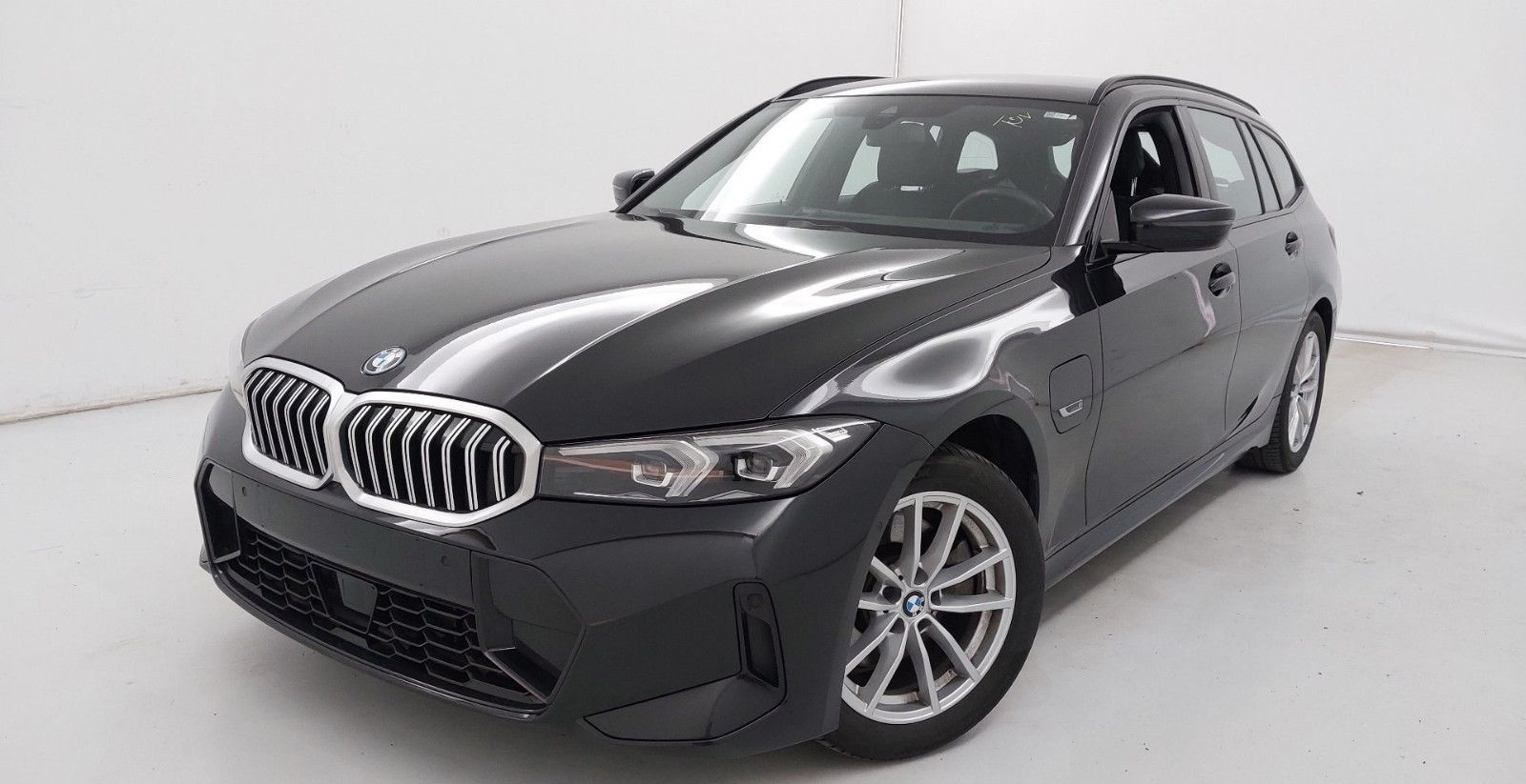 BMW 320e Touring M Sport ACC AHK HiFi LED QI RFK SHZ foto 2