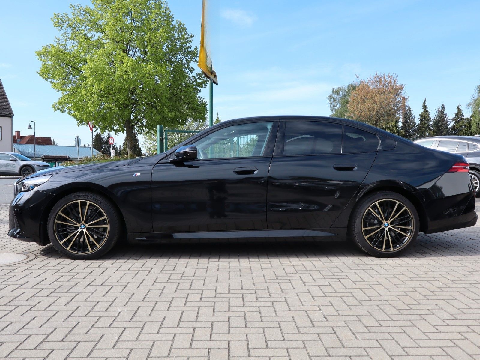 BMW 520d A  M Paket foto 8