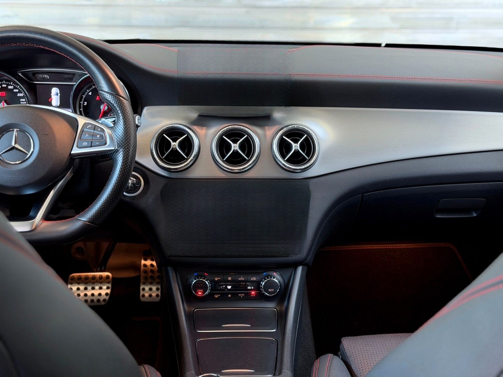 Mercedes-Benz CLA 200 SB*AMG-Exclusive*LED*NAVI*Memory*Panorma foto 33