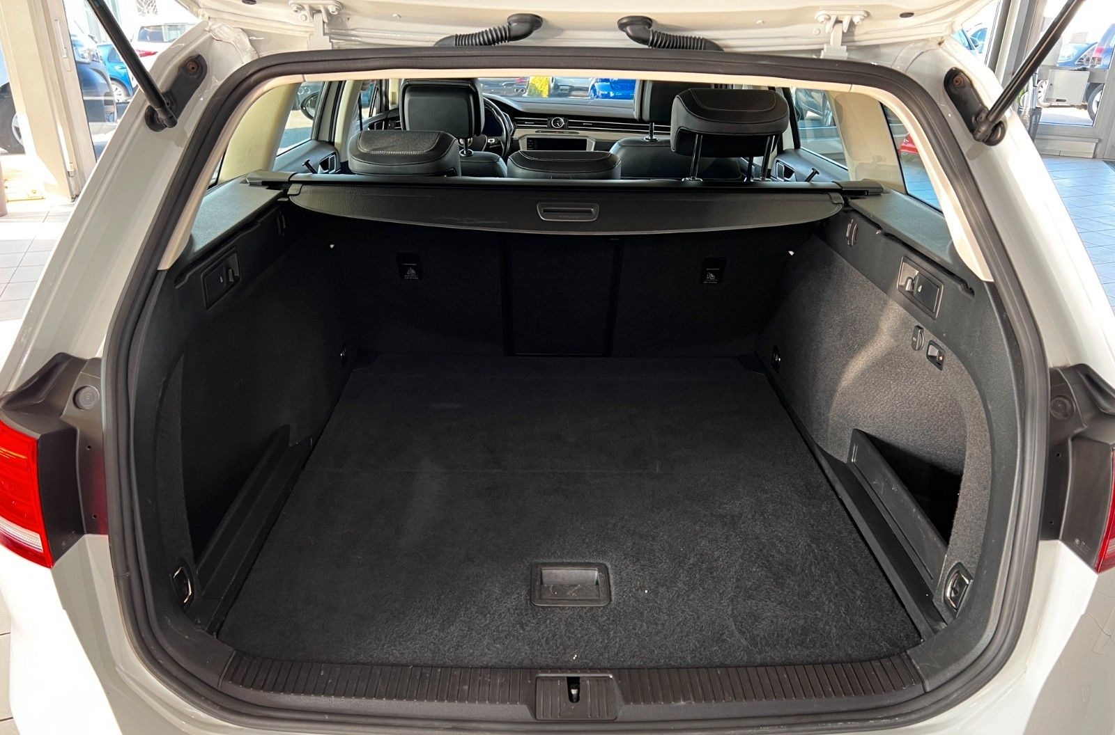 Volkswagen Passat Alltrack 4M| ACC | MASSAGE | VIRTUAL |AHK foto 21