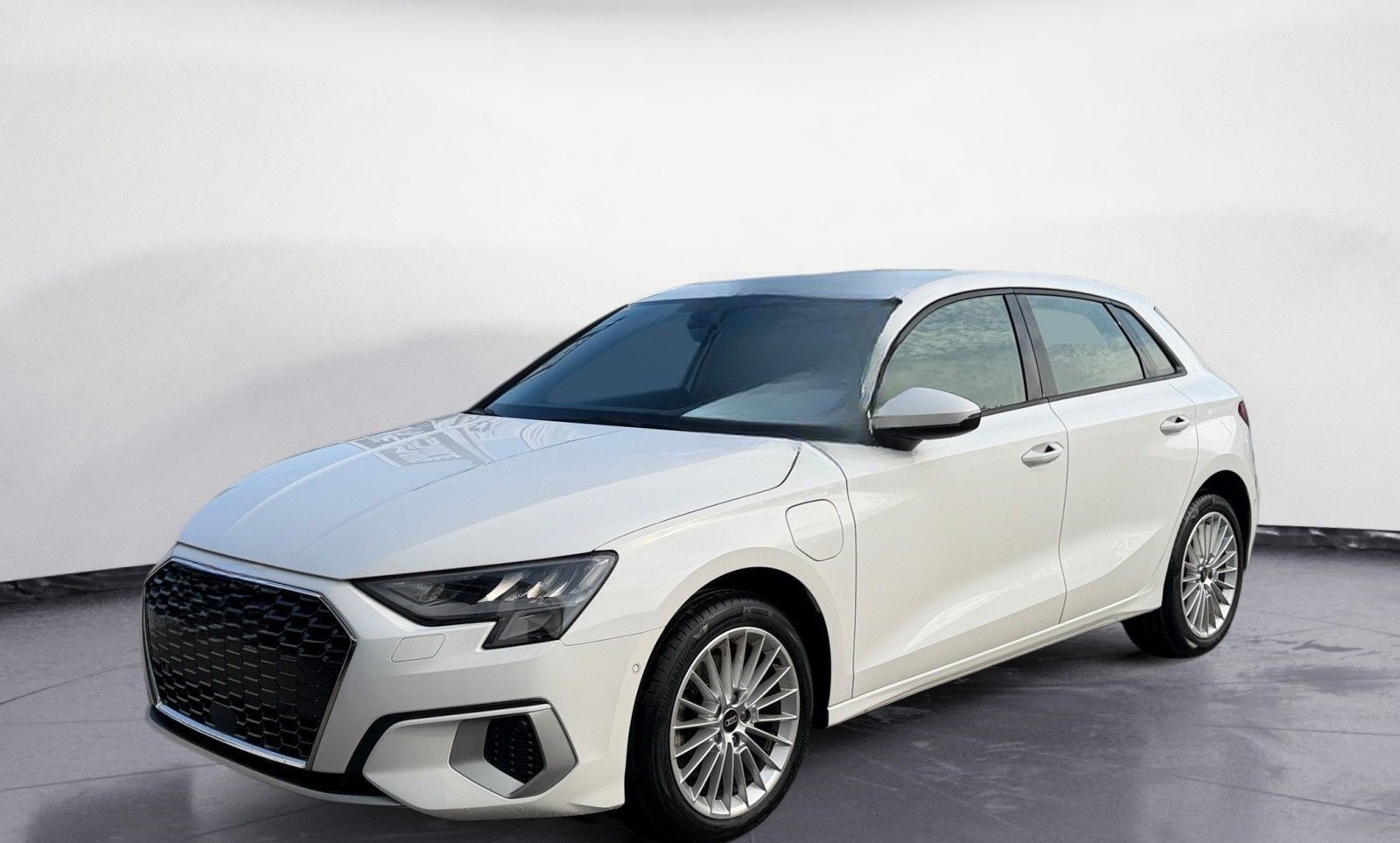 Audi A3 Sportb. 40 TFSI S tronic foto 2