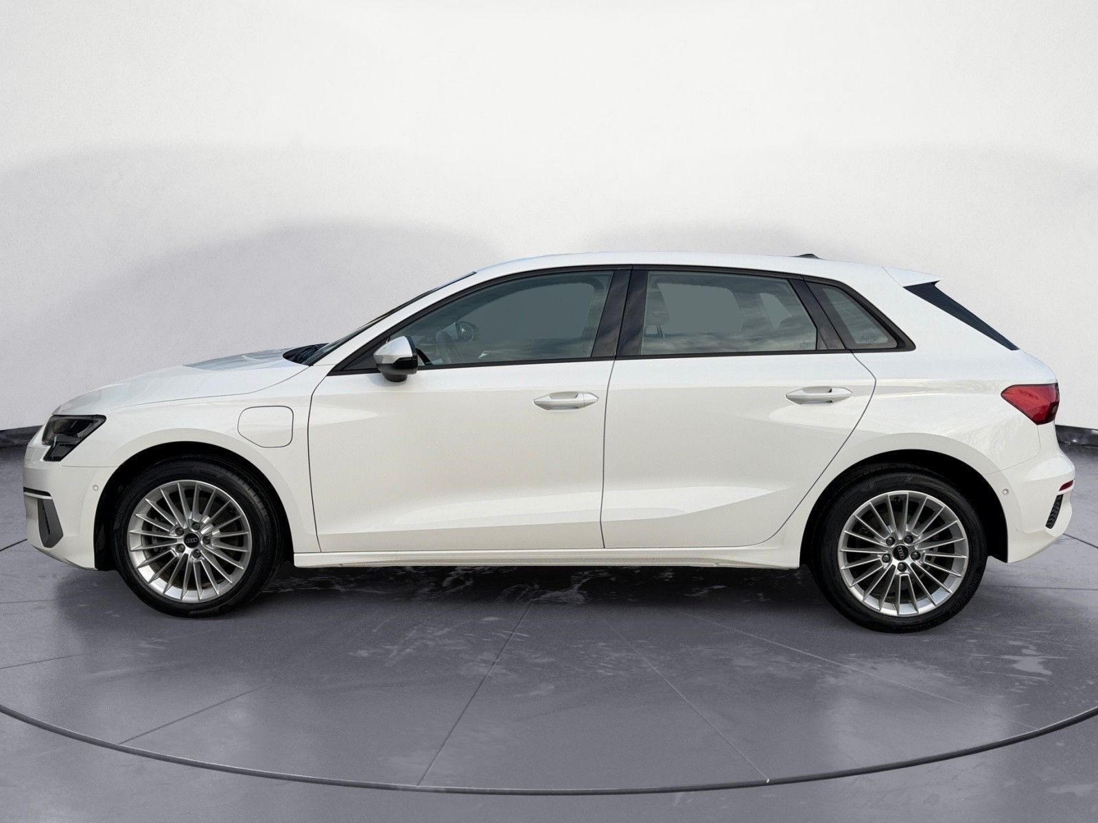 Audi A3 Sportb. 40 TFSI S tronic foto 3
