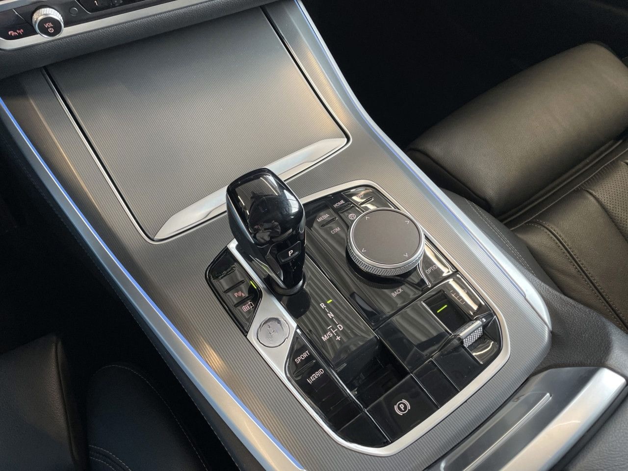 BMW X5 xD 45e xLine - AHK,Laser,Pano,HuD,DA,HiFi,RFK foto 15