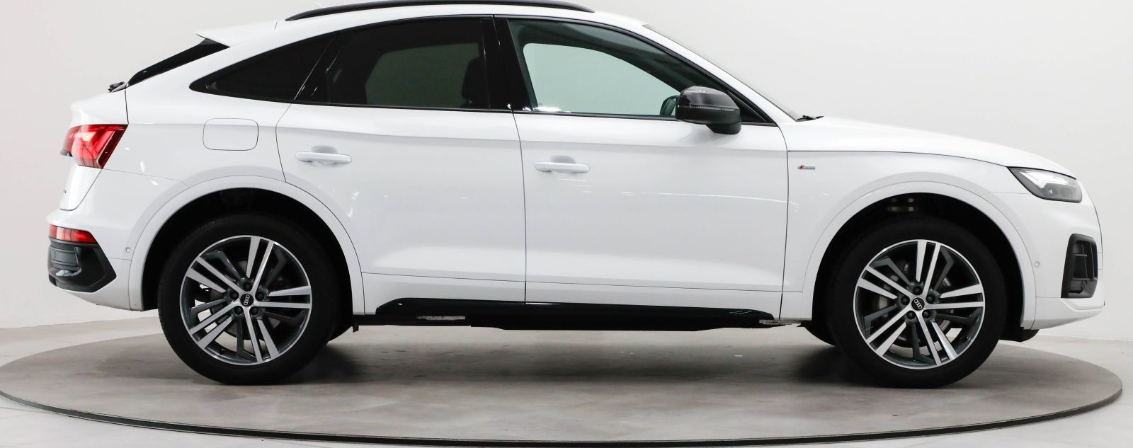 Audi Q5 Sportback 55 TFSIe quattro S line SHZ 360 ACC foto 7