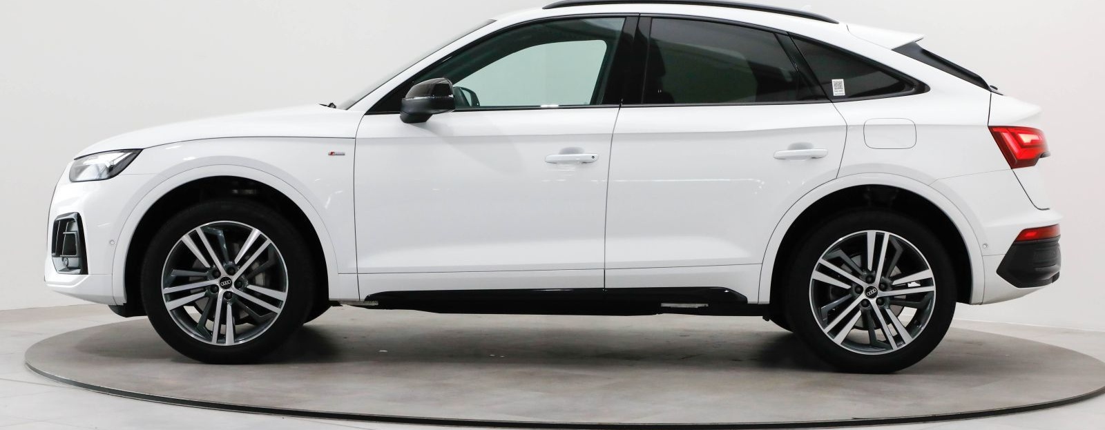 Audi Q5 Sportback 55 TFSIe quattro S line SHZ 360 ACC foto 13