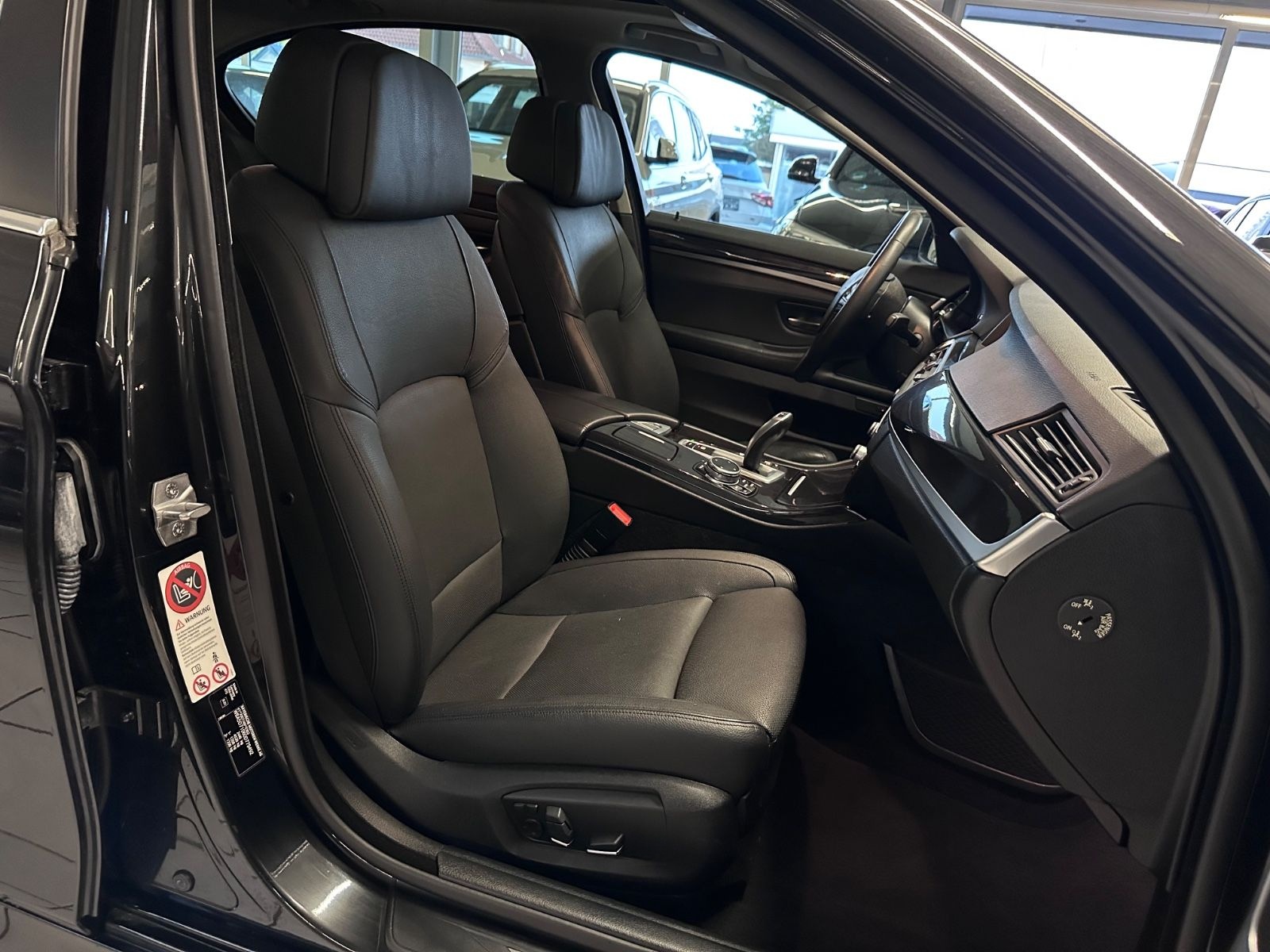 BMW 535d Lim xDrive Luxury Line /HUD/RFK/STHZ/SOFTCL foto 14