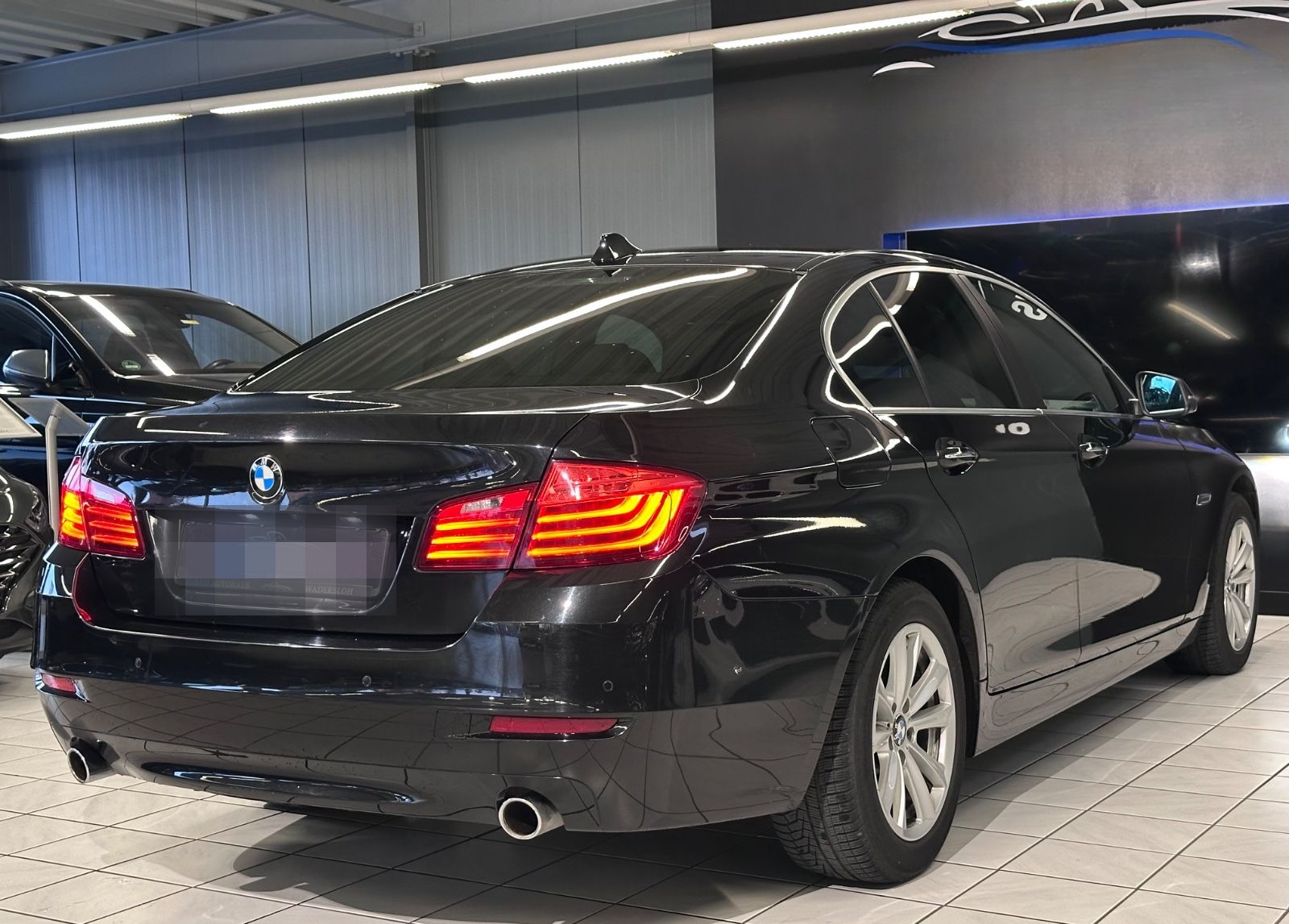 BMW 535d Lim xDrive Luxury Line /HUD/RFK/STHZ/SOFTCL foto 8
