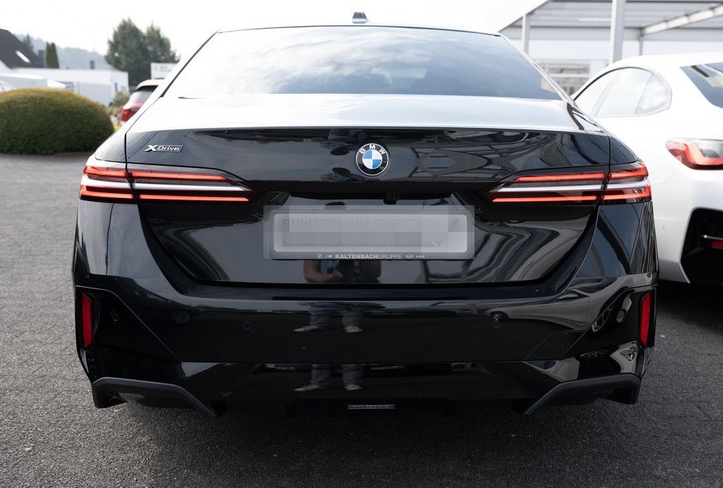 BMW 520d xDrive M-Sport STANDHZ HUD 360° LED ACC H/K foto 6