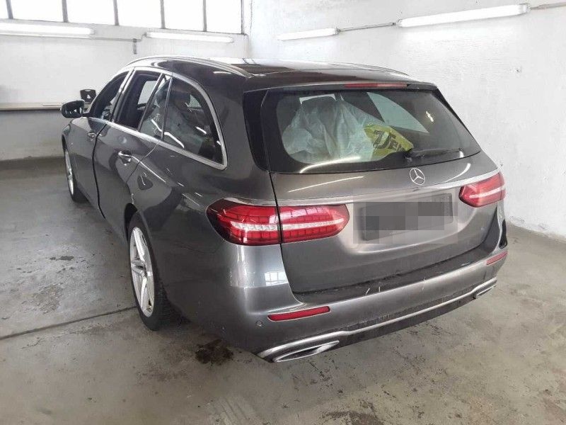 Mercedes-Benz E 300 Plug-in*MBUX*Pano*ACC*LED*CAM*SHZ*Navi*DAB foto 2