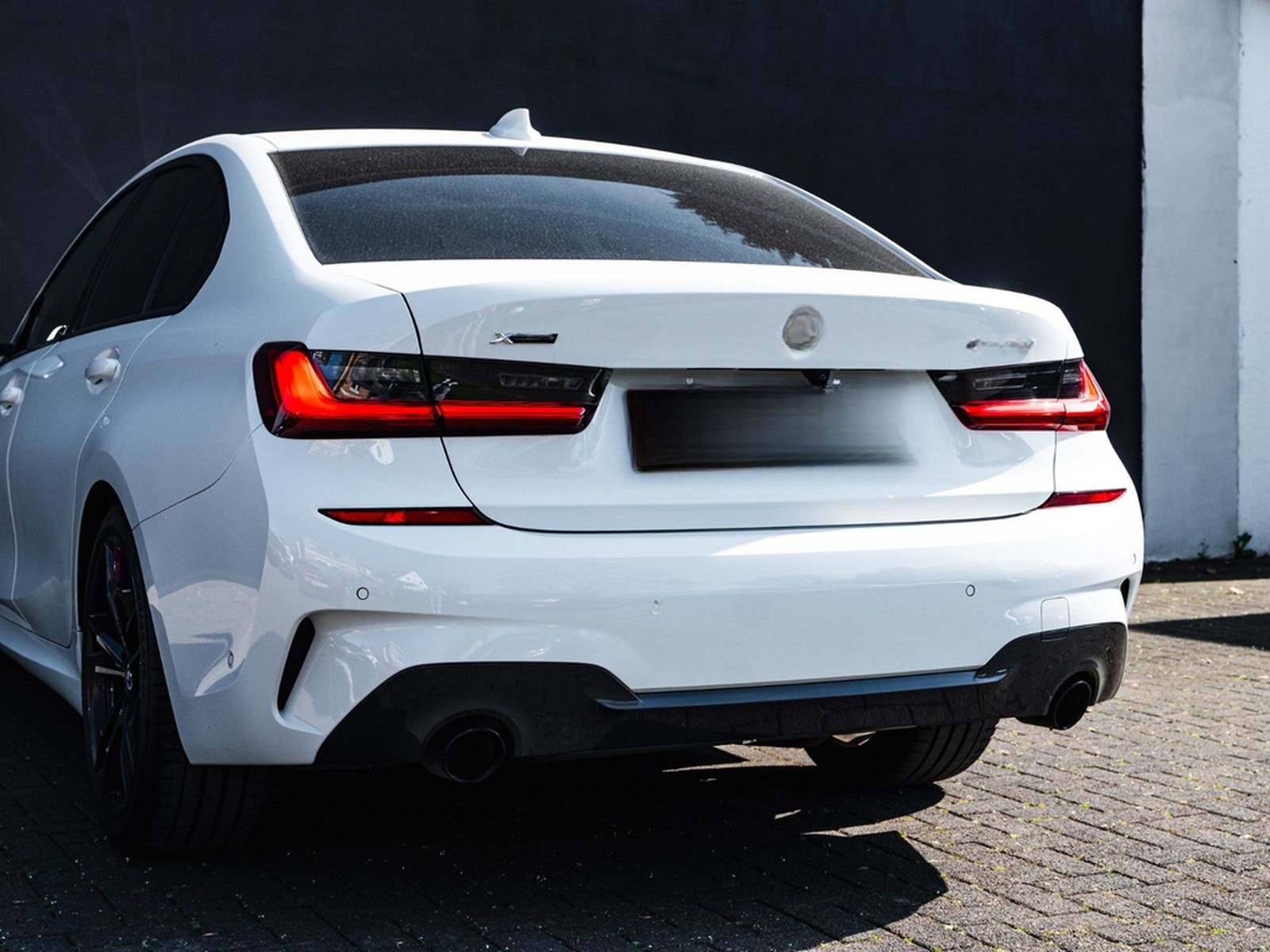 BMW 330 d xDr M Sport Leder NAVI LiCo foto 16