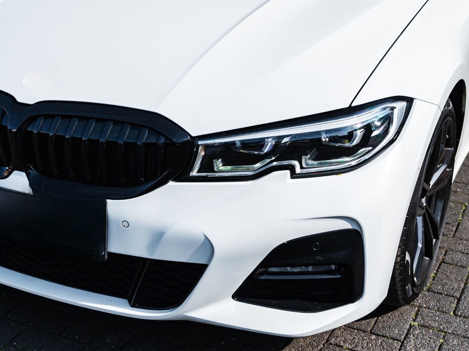 BMW 330 d xDr M Sport Leder NAVI LiCo foto 17